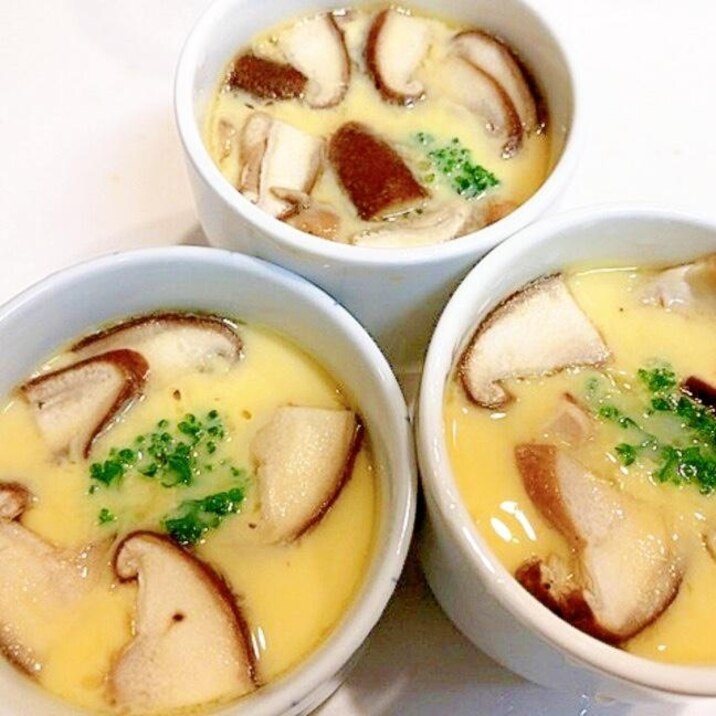 コスパ良し 海老とカニカマと椎茸の茶碗蒸し レシピ 作り方 By アボカドプリン 楽天レシピ コスパ良し 海老とカニカマと椎茸の茶碗蒸し レシピ 作り方 By アボカドプリン 楽天レシピ